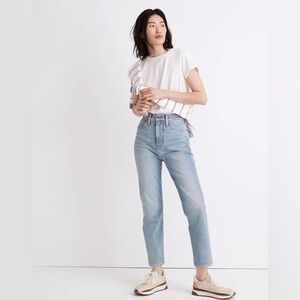 Madewell The Petite Momjean Mayes Wash 26 Light Wash Straight Leg